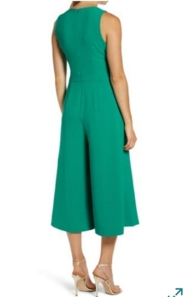 VINCE Camuto Button Detail Cropped  Jumpsuit - Picture 2 of 8